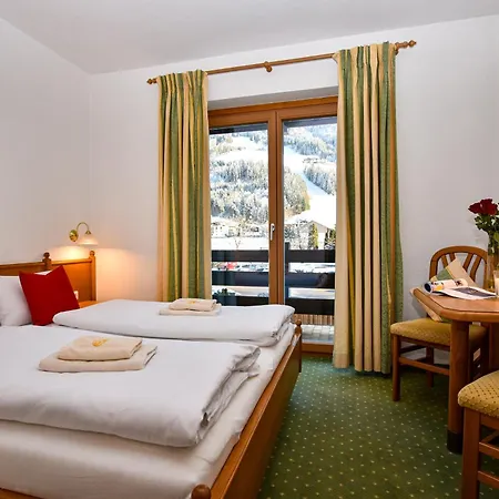 מלון Hotel-garni Austria ווסטנדורף