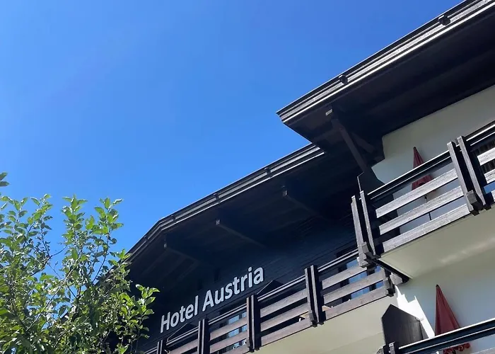 Hotel-garni Austria מלון 3*